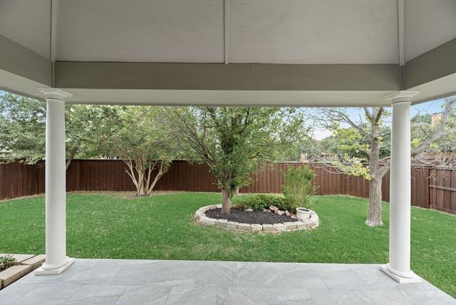 2100 Antibes Drive, Carrollton, TX 75006