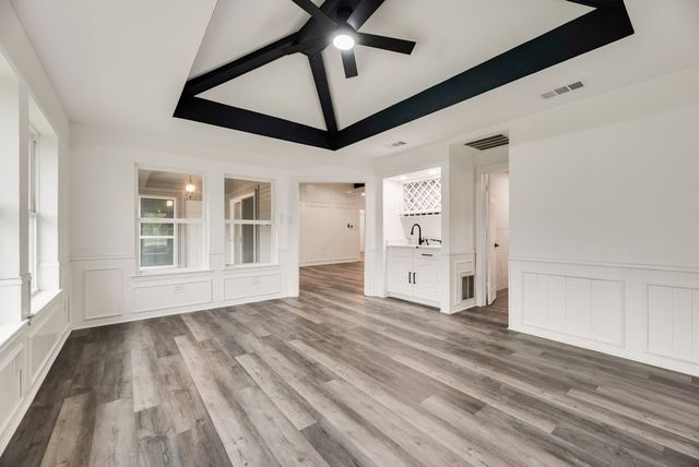 2100 Antibes Drive, Carrollton, TX 75006