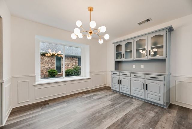 2100 Antibes Drive, Carrollton, TX 75006