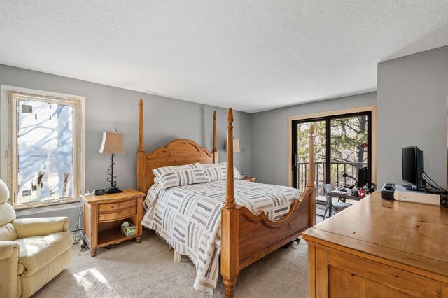 6051 Laurel Avenue 211, Golden Valley, MN 55416