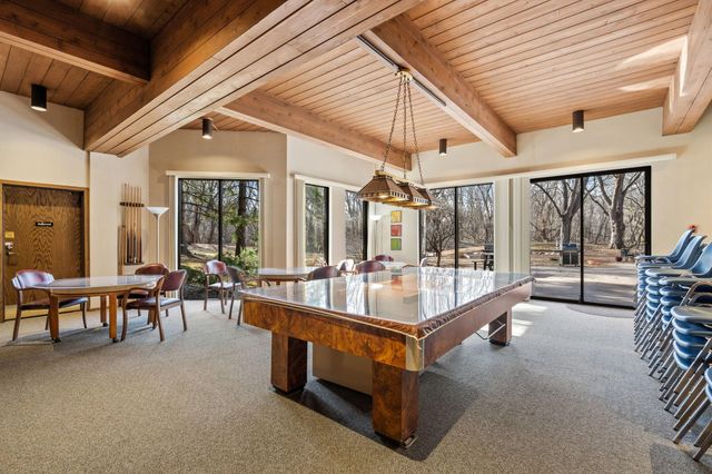 6051 Laurel Avenue 211, Golden Valley, MN 55416