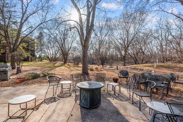 6051 Laurel Avenue 211, Golden Valley, MN 55416