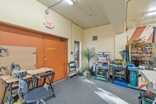 6051 Laurel Avenue 211, Golden Valley, MN 55416