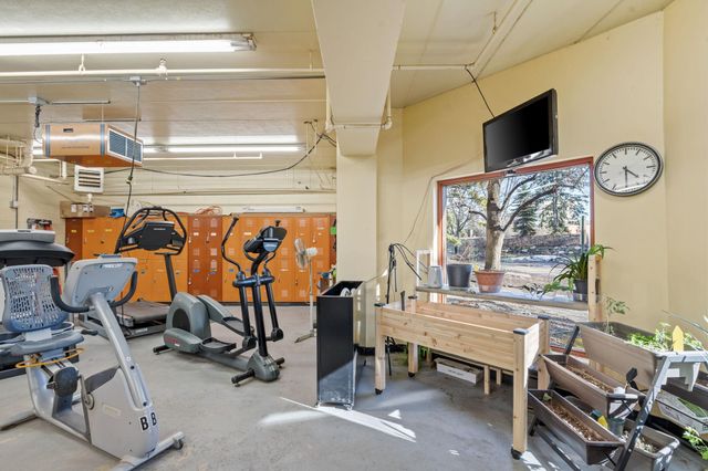 6051 Laurel Avenue 211, Golden Valley, MN 55416