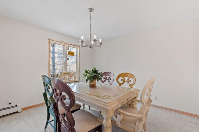 6051 Laurel Avenue 211, Golden Valley, MN 55416