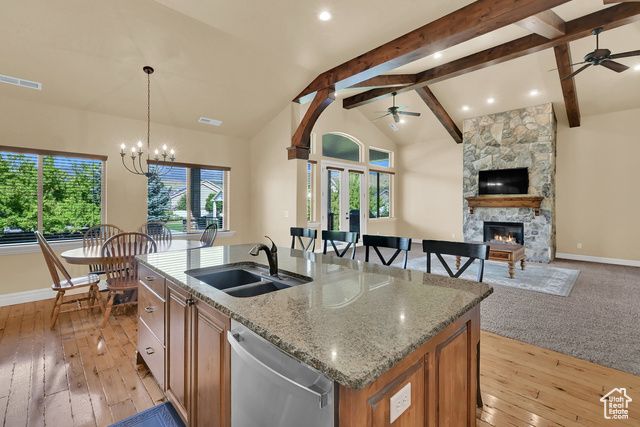 6065 N LARIAT LN, Mountain Green, UT 84050