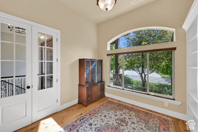 6065 N LARIAT LN, Mountain Green, UT 84050