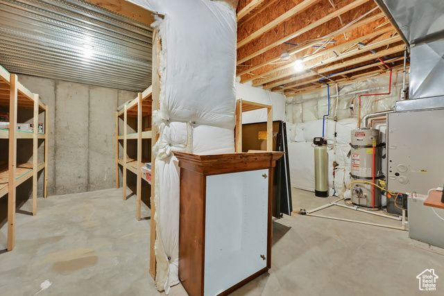 6065 N LARIAT LN, Mountain Green, UT 84050