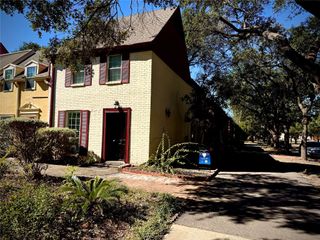 5239 Arboles Drive A, Houston, TX 77035