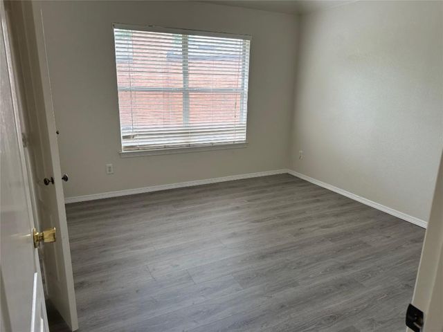 17348 Remington Park Circle, Dallas, TX 75252