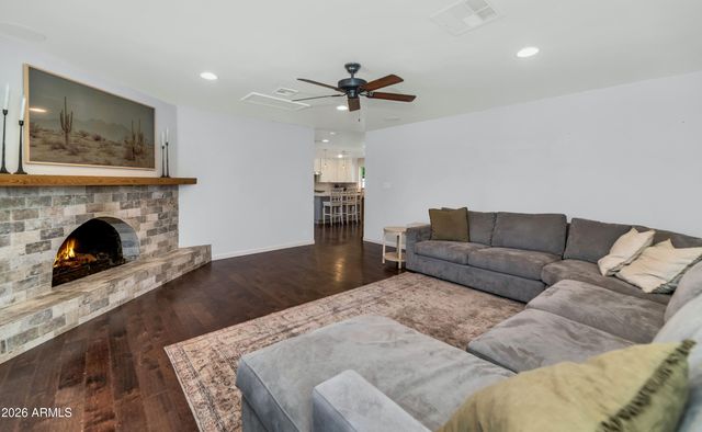 5001 E FLOWER Street, Phoenix, AZ 85018