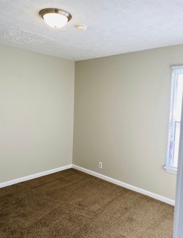 108 New Gritton Ave, Oak Grove, KY 42262
