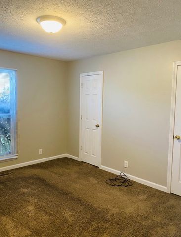 108 New Gritton Ave, Oak Grove, KY 42262
