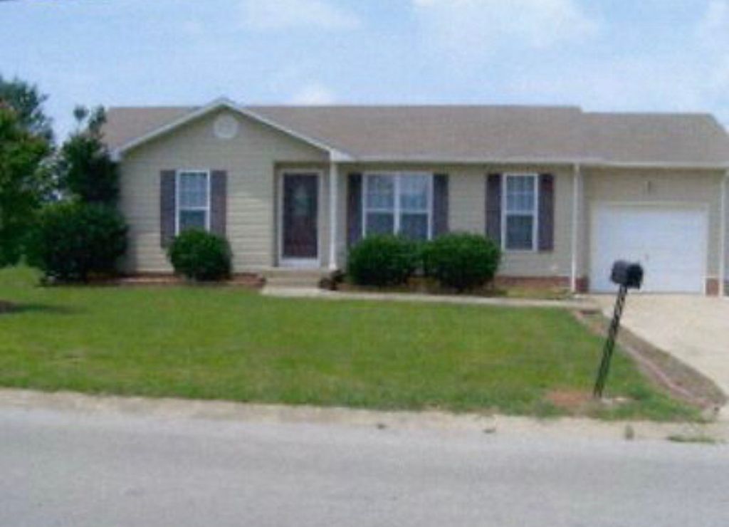 108 New Gritton Ave, Oak Grove, KY 42262