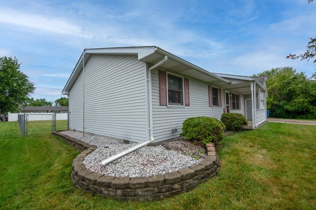 897 Apache Lane, Lowell, IN 46356