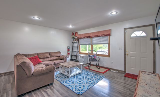 897 Apache Lane, Lowell, IN 46356