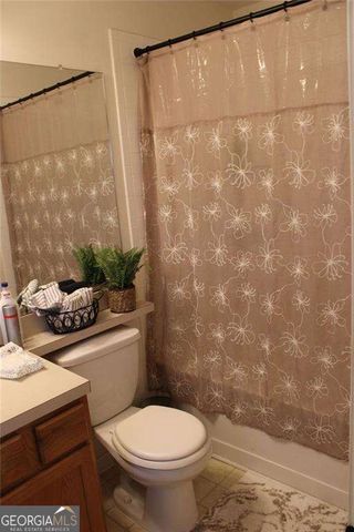 4625 Crawford Oaks Drive, Oakwood, GA 30566