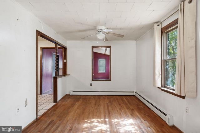 66 BACK RD, Barnesville, PA 18214