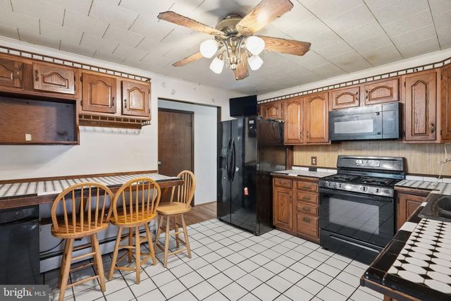 66 BACK RD, Barnesville, PA 18214