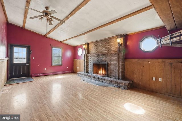 66 BACK RD, Barnesville, PA 18214