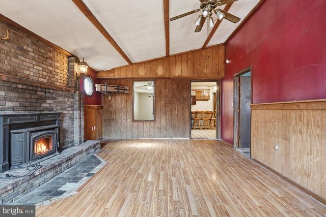 66 BACK RD, Barnesville, PA 18214