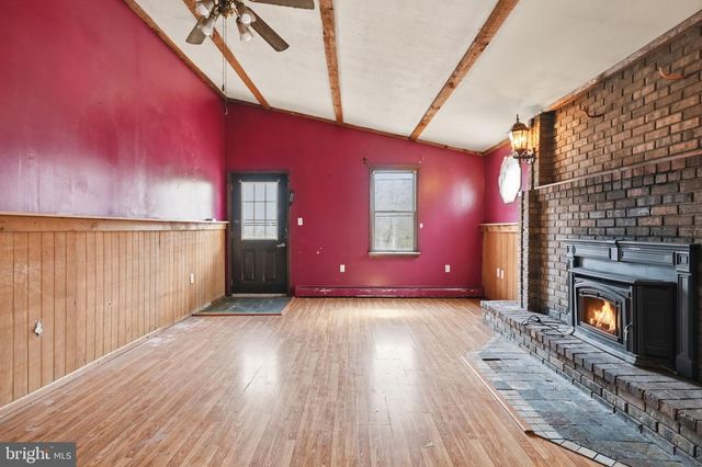 66 BACK RD, Barnesville, PA 18214