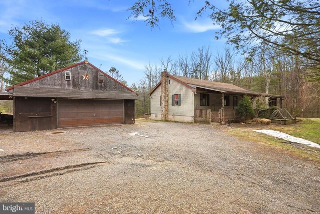 66 BACK RD, Barnesville, PA 18214