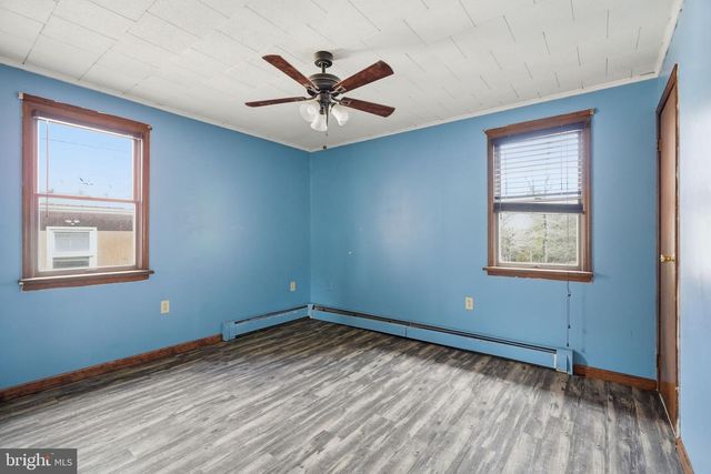 66 BACK RD, Barnesville, PA 18214