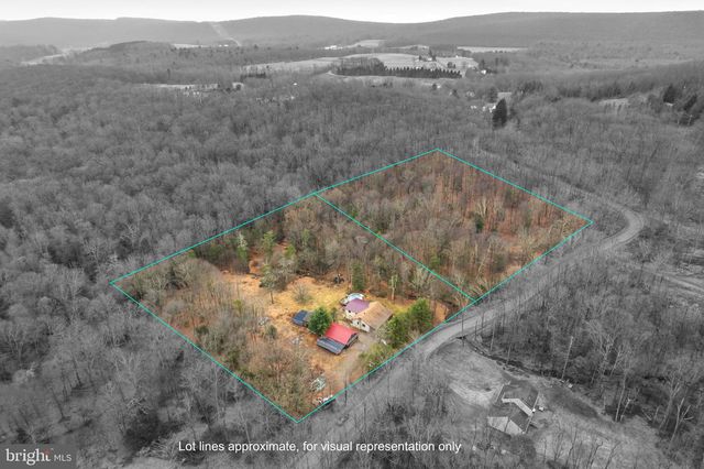 66 BACK RD, Barnesville, PA 18214