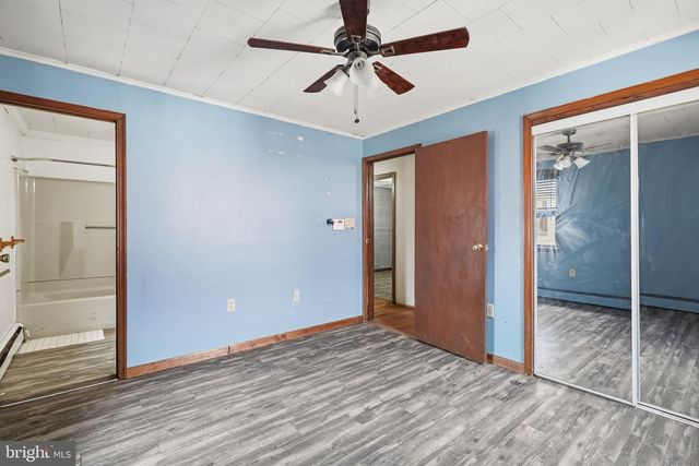 66 BACK RD, Barnesville, PA 18214