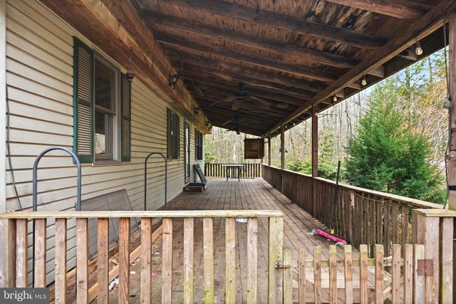 66 BACK RD, Barnesville, PA 18214