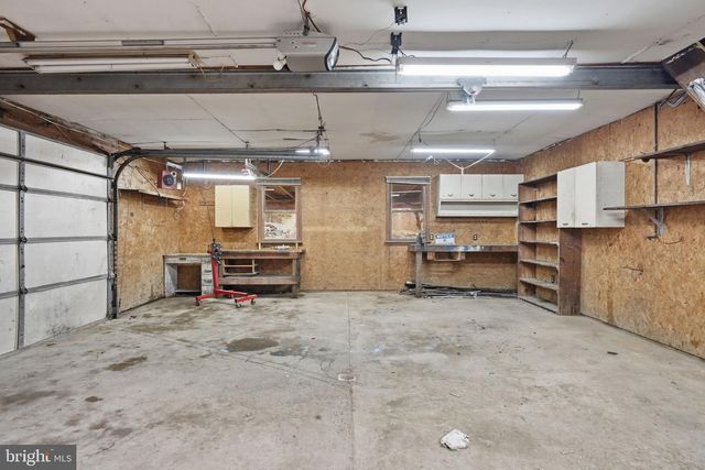 66 BACK RD, Barnesville, PA 18214