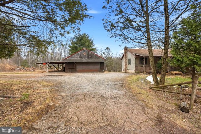 66 BACK RD, Barnesville, PA 18214