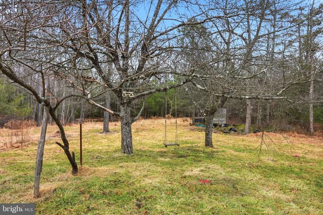 66 BACK RD, Barnesville, PA 18214