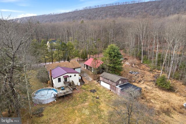 66 BACK RD, Barnesville, PA 18214