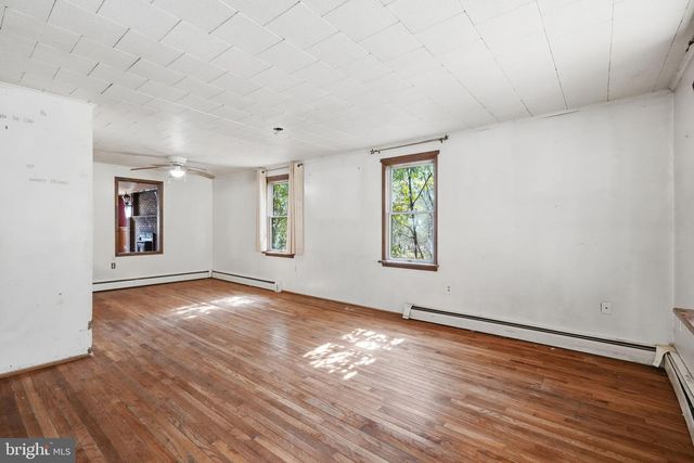 66 BACK RD, Barnesville, PA 18214