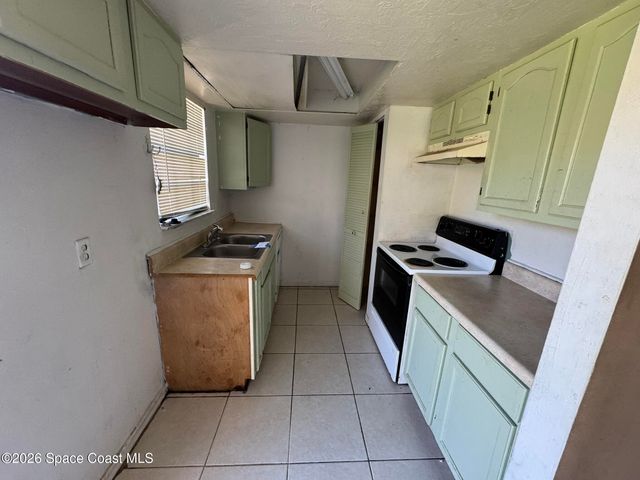 1300 Arlington Lane NE 126, Palm Bay, FL 32905