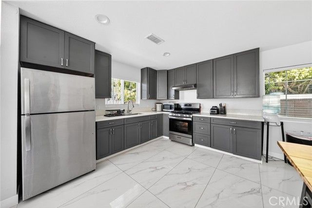 9151 carl ln, Garden Grove, CA 92844