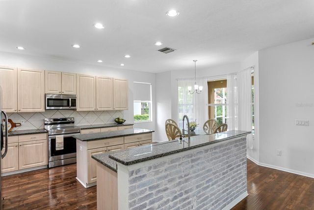 10411 CANARY ISLE DRIVE, Tampa, FL 33647