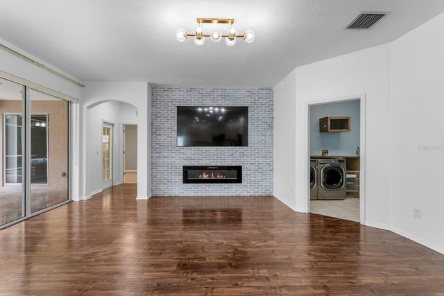 10411 CANARY ISLE DRIVE, Tampa, FL 33647