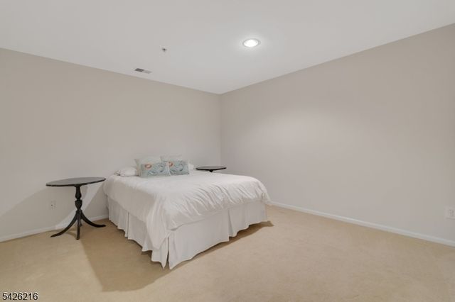 114 Ridge Dr, Pompton Lakes Boro, NJ 07442