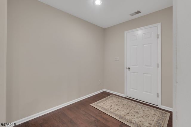 114 Ridge Dr, Pompton Lakes Boro, NJ 07442