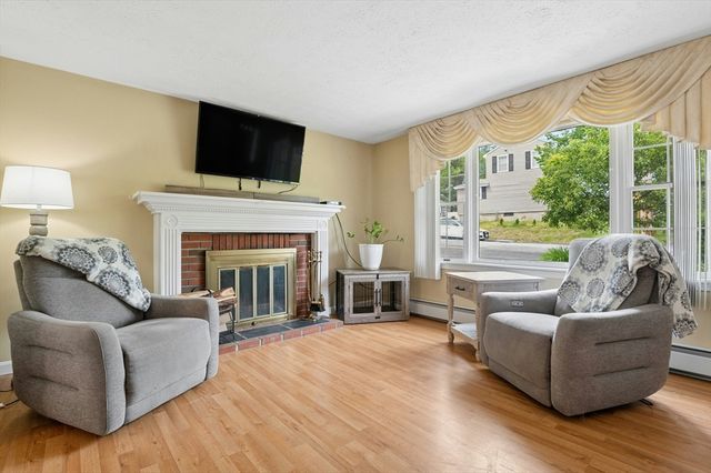 158 Copperfield Road, Worcester, MA 01602