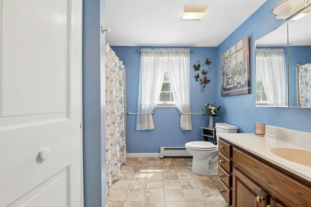 158 Copperfield Road, Worcester, MA 01602
