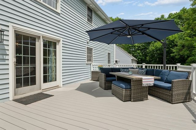 158 Copperfield Road, Worcester, MA 01602