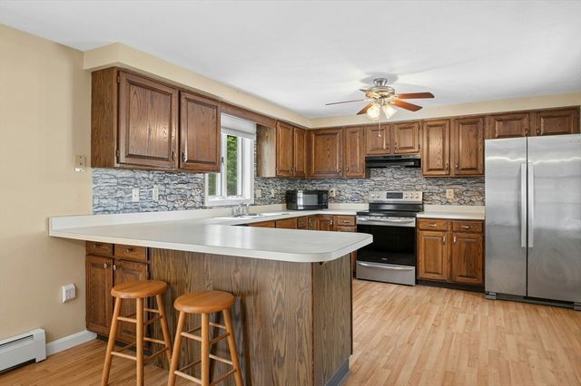 158 Copperfield Road, Worcester, MA 01602