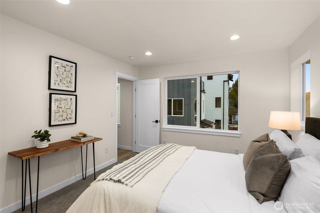 1111 26th Avenue, Seattle, WA 98122