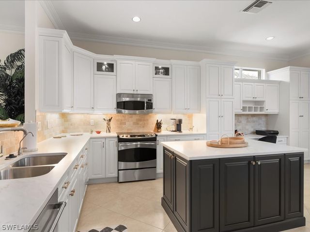 3801 Bay Hammock CT, Bonita Springs, FL 34134