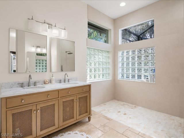 3801 Bay Hammock CT, Bonita Springs, FL 34134