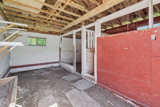 1090 Thayer Road, Groveland, MI 48462